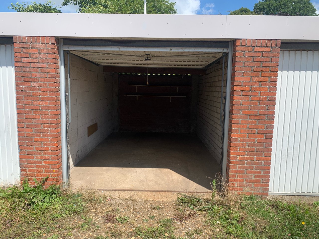 Te huur garagebox te oost souburg