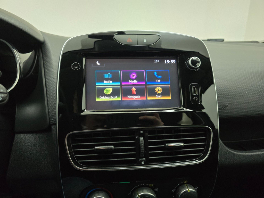 Renault Clio estate occasion 0.9 tce limited met trekhaak | zuinig! | tweed