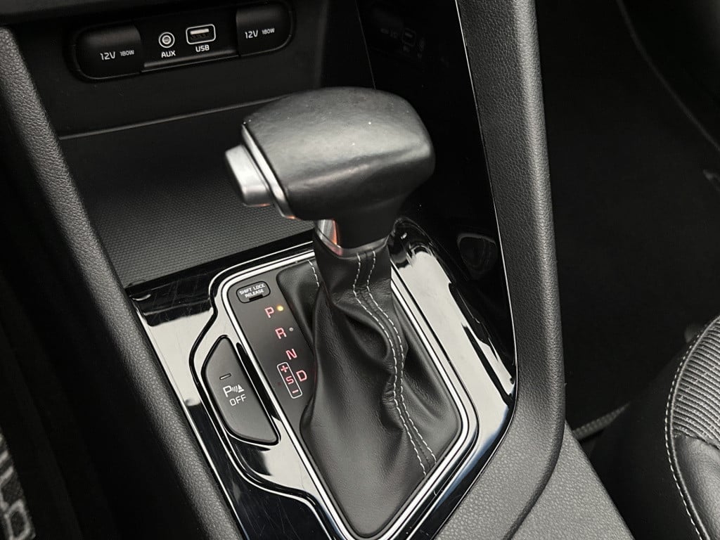 Kia Niro 1.6 gdi hybrid edition | 1e eigenaar | schuif/kantel dak | trekhaa