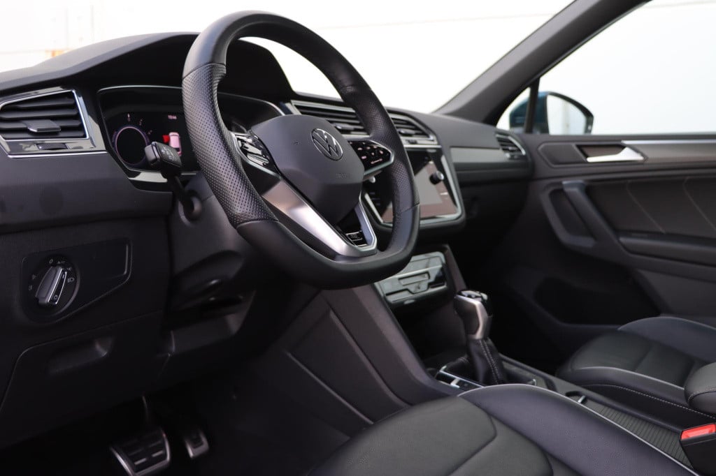 Volkswagen Tiguan 1.4 tsi ehybrid r-line business + 245pk dsg6