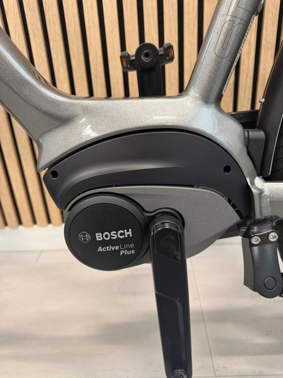 Sparta M8B Bosch Active Line Plus 48CM 1108KM 400Wh