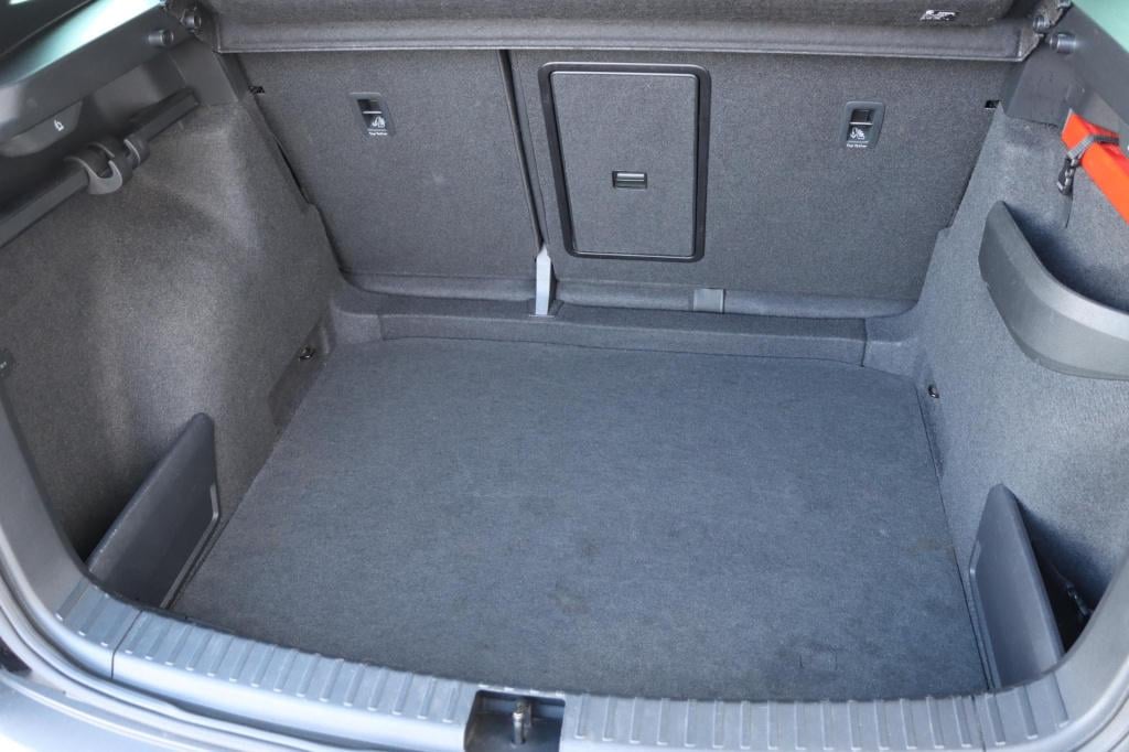 Skoda Karoq 1.0 tsi business edition 115pk