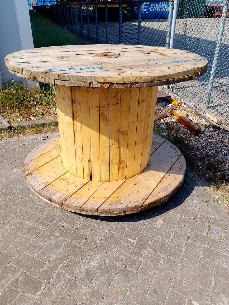 2 houten haspels