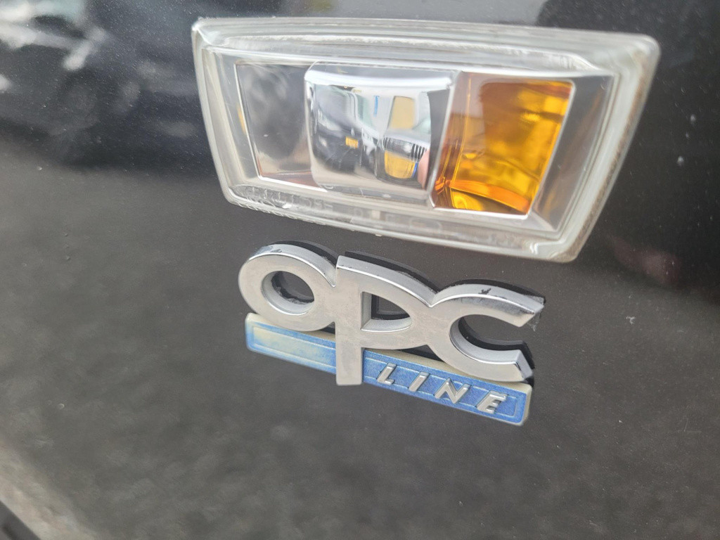 Opel Corsa 1.0 turbo online edition opc line