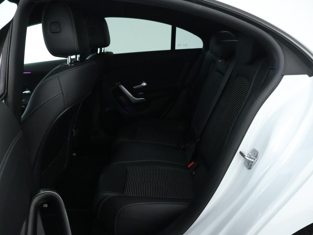 Mercedes-Benz Cla 250 e plug-in hybride elektrische achterklep | smartphone