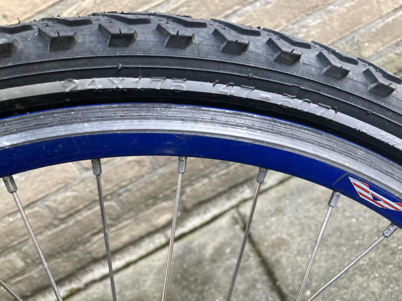 Batavus Snake 24" jongensfiets ( opknapper / sloop )