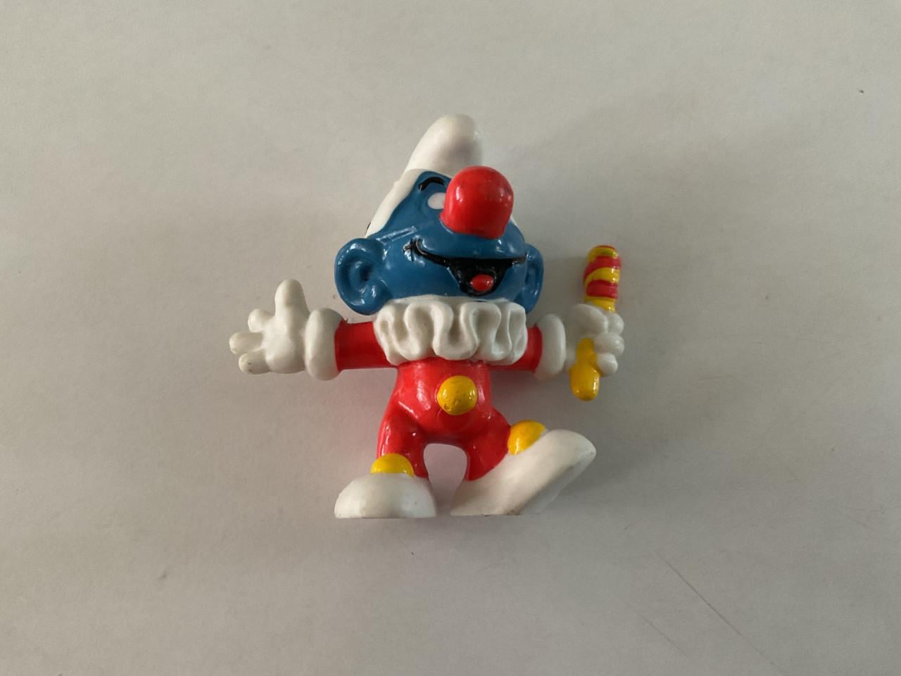 Verschillende Smurfen.    Merk: Schleich.  Peyo.    Rubber.   +/- 5 cm hoog