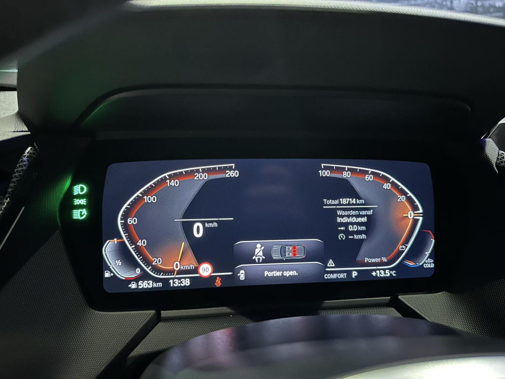 BMW 1 Serie 118i m-sport *carplay*camera*