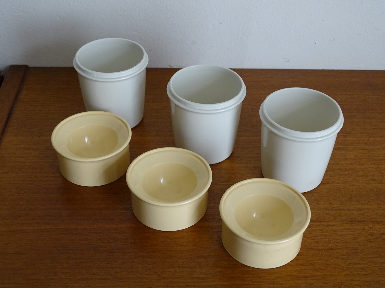 3 Vintage Tupperware eierdoppen met warmhouder