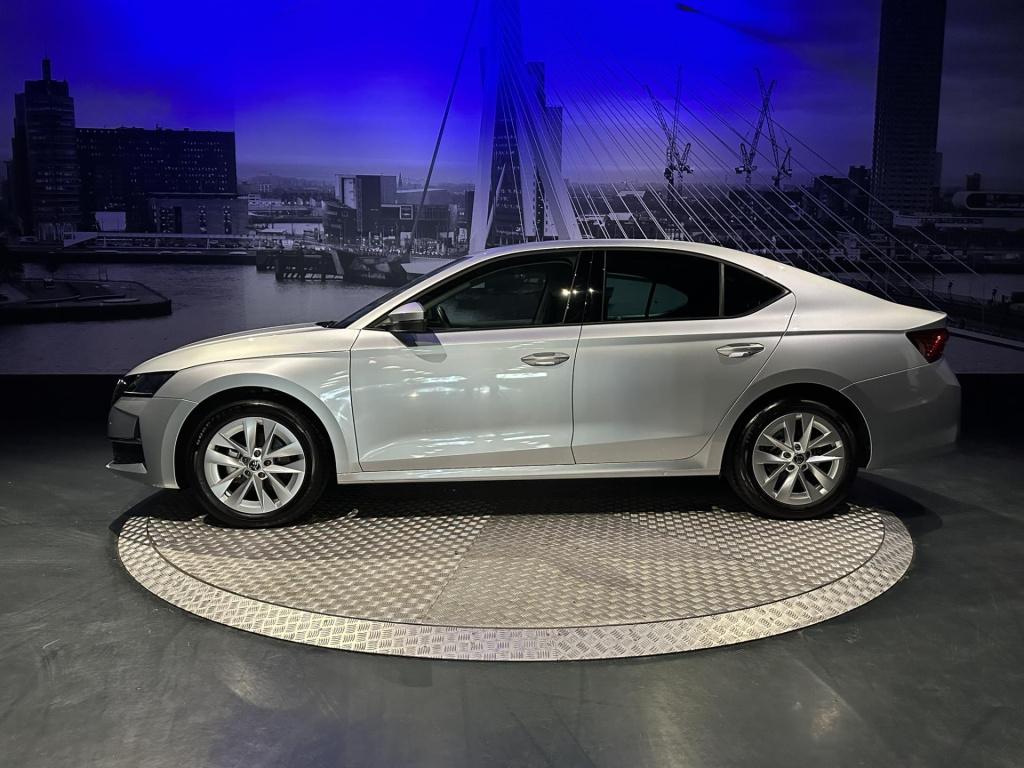 Skoda Octavia 1.5 tsi mhev business edition plus *navi*led*appconnect*camer