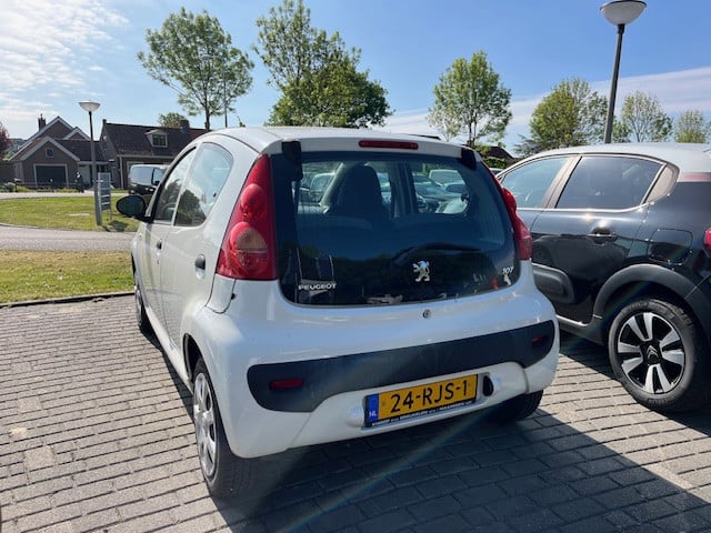 Peugeot 107 1.0 12v 68pk 5d xr + pack accent | airco | radio/cd