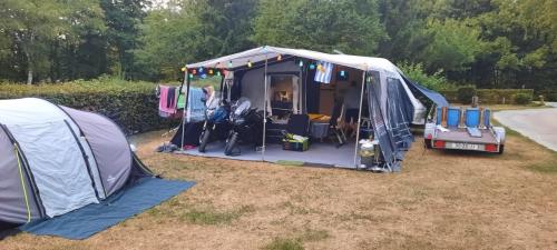 Caravan 4 persoons inclusief inboedel