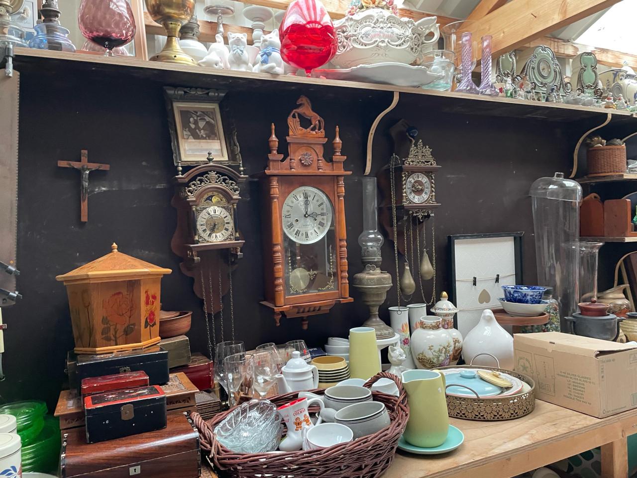Curiosa. Brocante  spullen