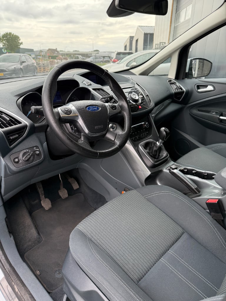 Ford C-max 1.0 - titanium - nieuwe distributie -125pk