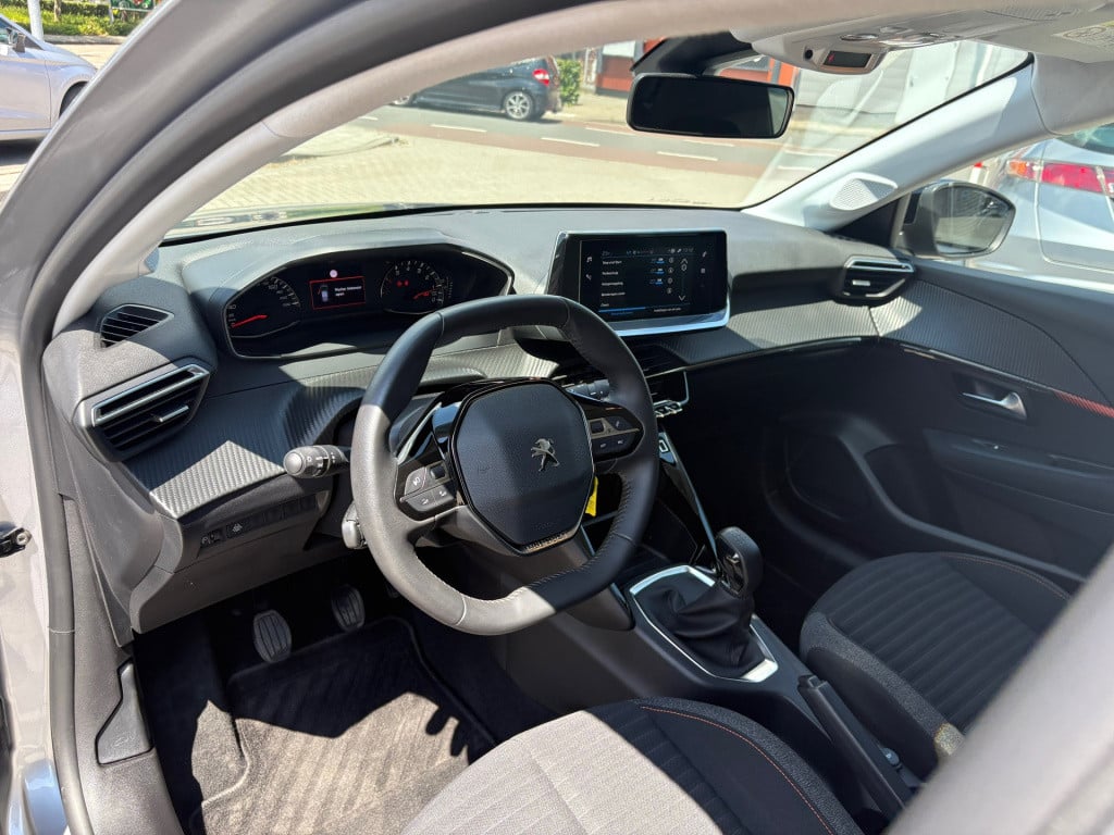 Peugeot 208 1.2 puretech allure pack