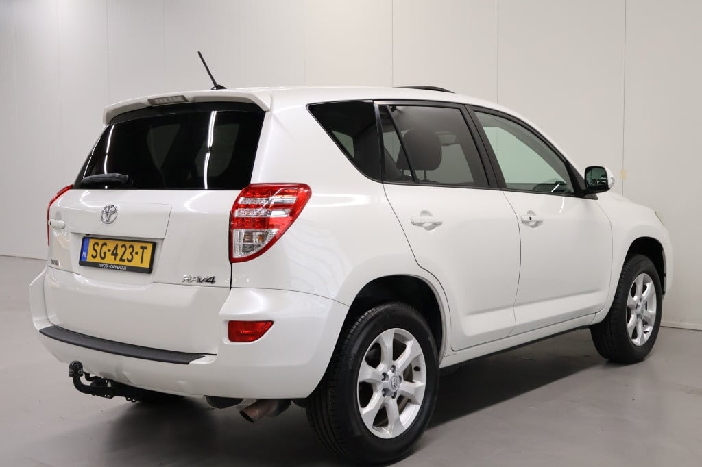 Toyota Rav4 2.0 vvti executive business