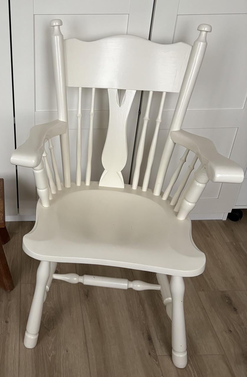 Brocante eiken stoel, wit