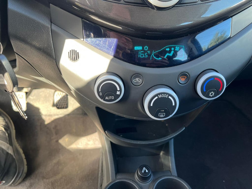 Chevrolet Spark 1.2 16v lt