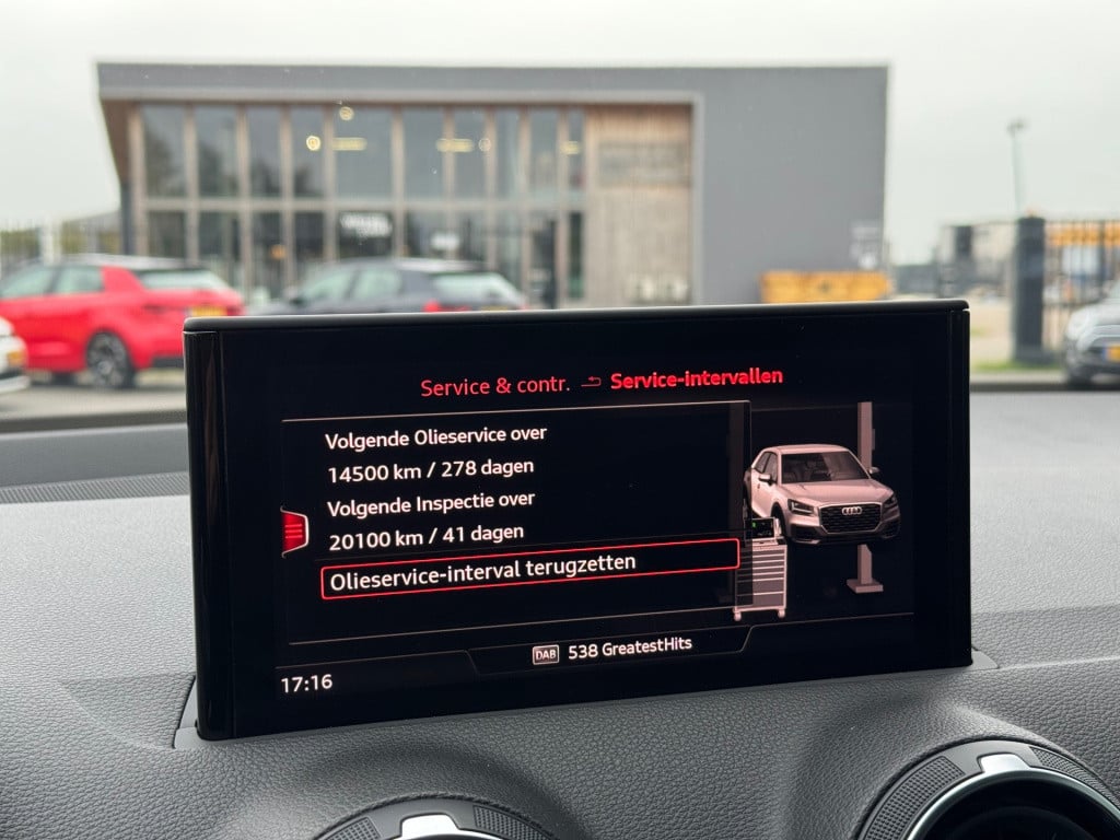 Audi Q2 35 tfsi matrix led * camera * stoelverwarming * acc * keyless