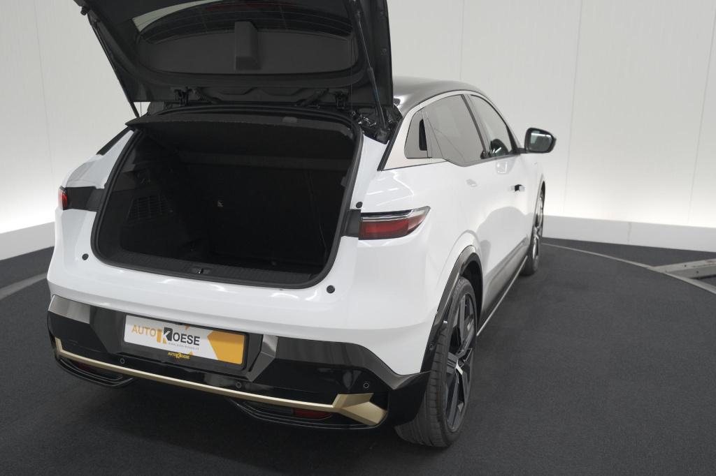 Renault Megane E-tech ev60 optimum charge iconic | 360 camera | harman kard