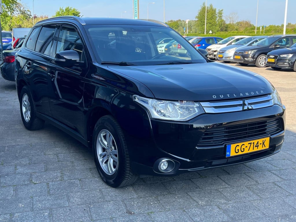 Mitsubishi Outlander 2.0 business edition 7 persoons