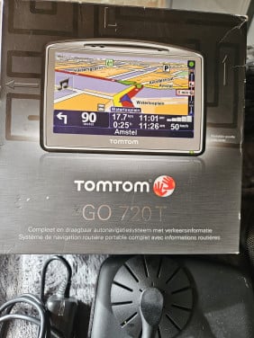 Zgan weinig gebruikt TomTom GO 720 T navigatie....