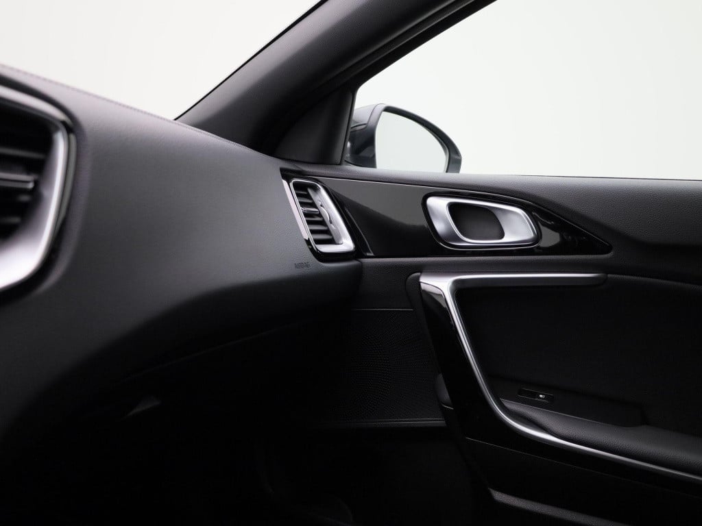 Kia Ceed Sportswagon 1.5 t-gdi mhev gt-line edition | automaat | half-leder