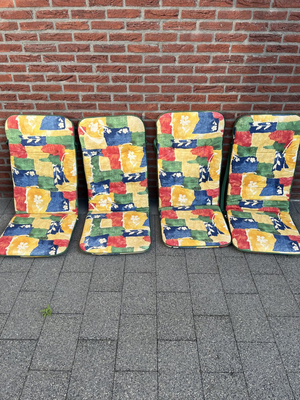 4 kussens voor tuinstoelen