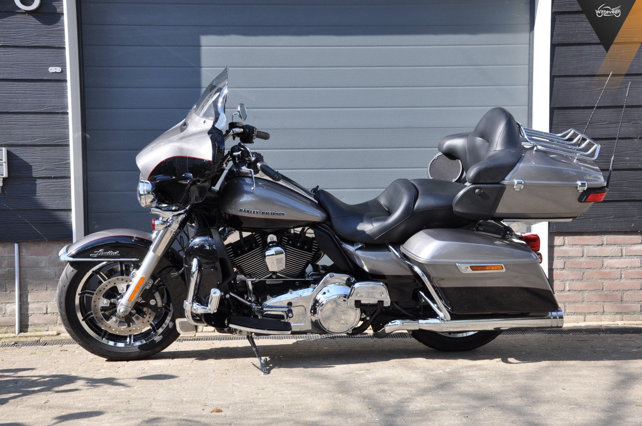 Harley Davidson FLHTK Electra Glide Ultra Limited 103 5HD 11400 km!