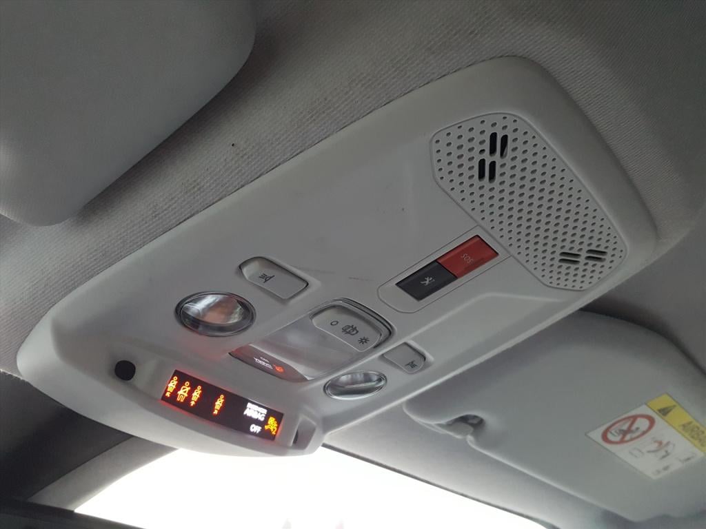 Peugeot 208 50kwh 136pk 3-fase allure pack apple carplay & android auto | 3