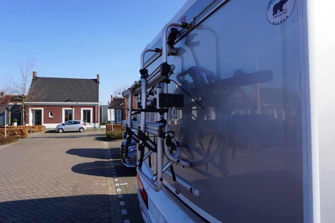 Dethleffs Advantage T 6611 Automaat 2018 met 76.000 in nieuwstaat!