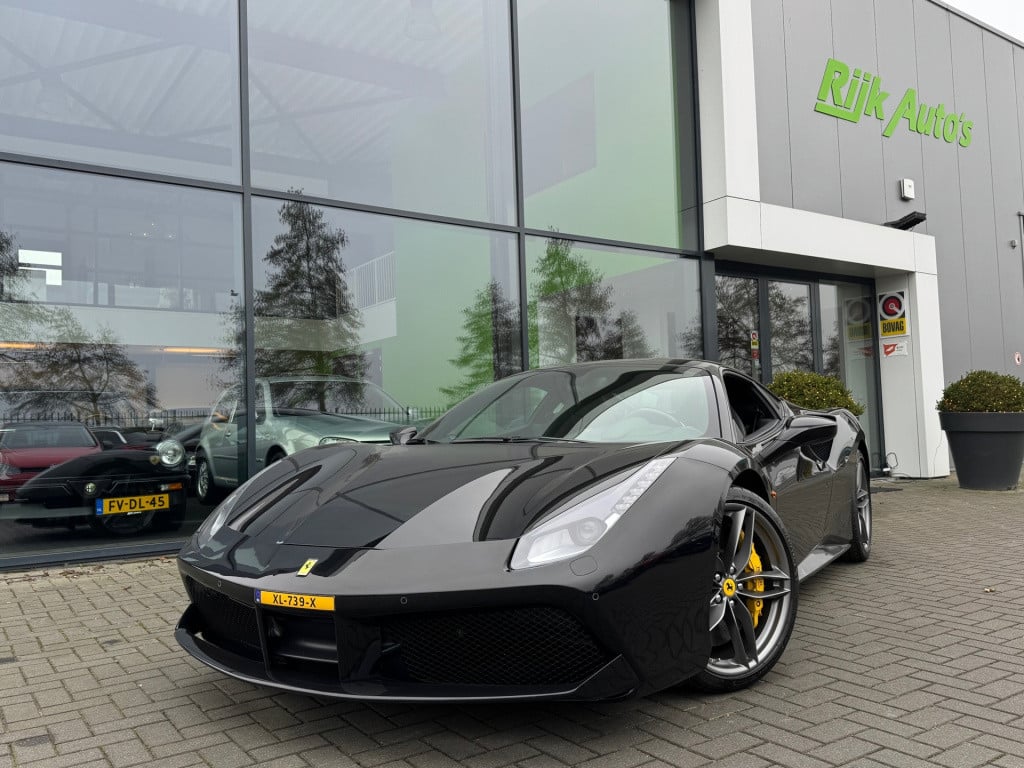 Ferrari 488 3.9 gtb hele * daytona seats * carbon driver zone * dealer onde