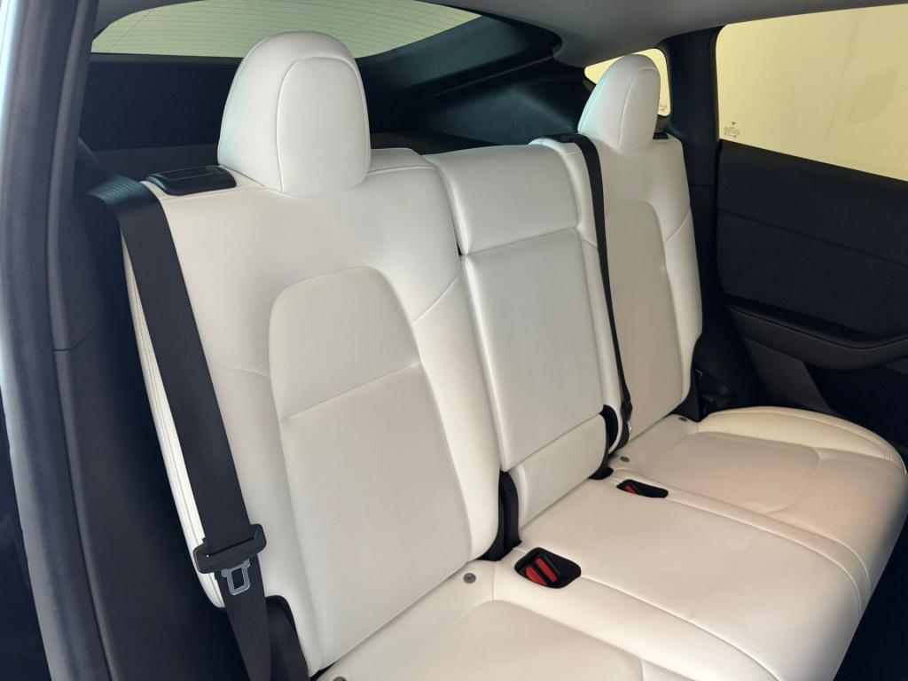 Tesla Model Y long range awd 75 kwh