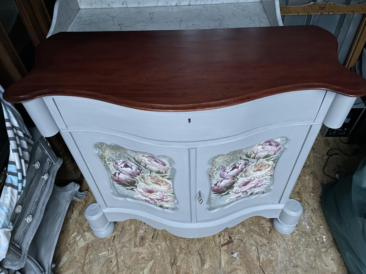 Vintage Biedemeier kastje