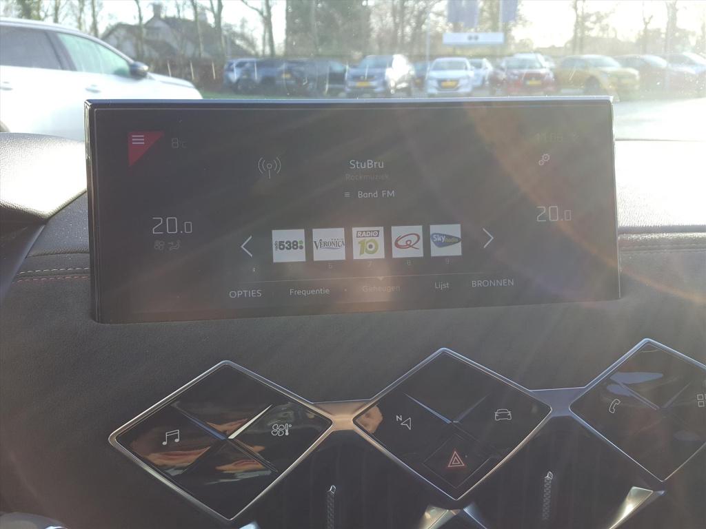 Ds Ds 3 crossback 1.2 puretech 100pk business | navi | bt | applecarplay & 
