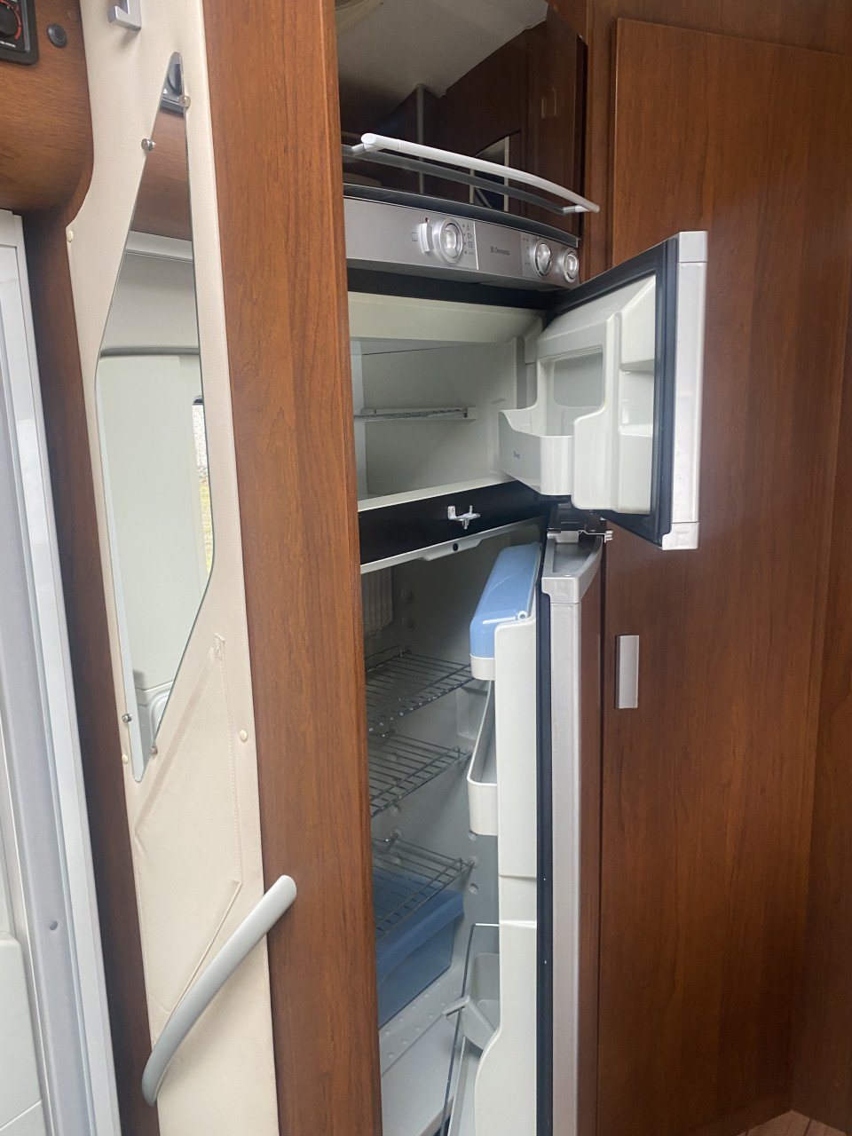 Elnagh Prince 55L  - Luxe gezinscamper vol comfort en vrijheid!