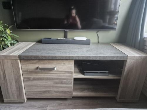 Tv meubel 140x50x55