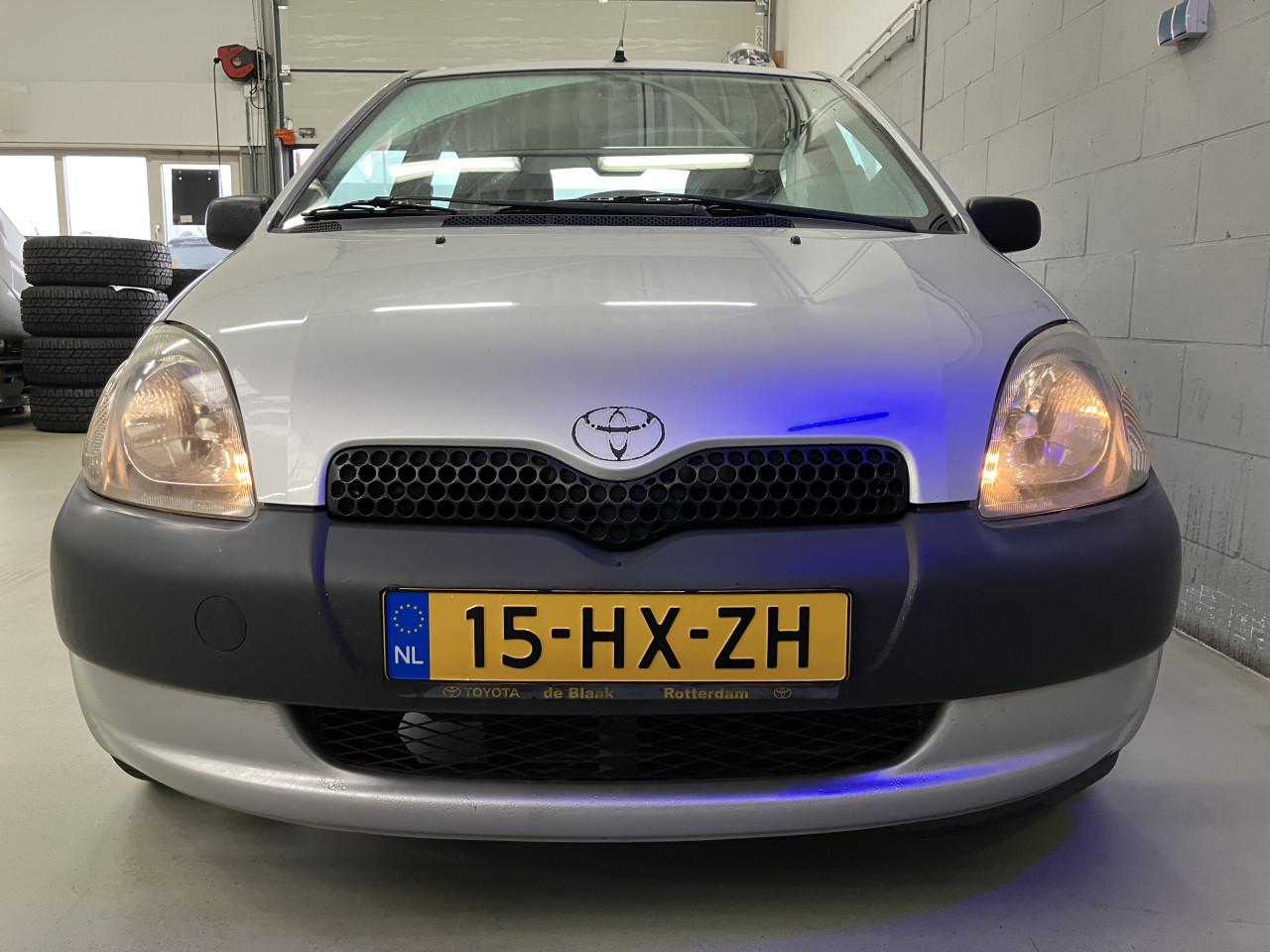 Toyota Yaris 1.0-16V VVT-1 Yorin