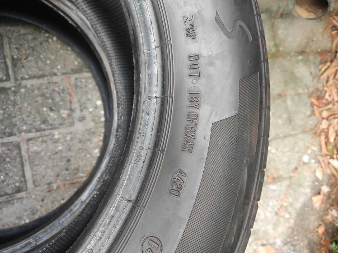 Twee stuks General Altimax One S zomerbanden 205/60 R15 91H