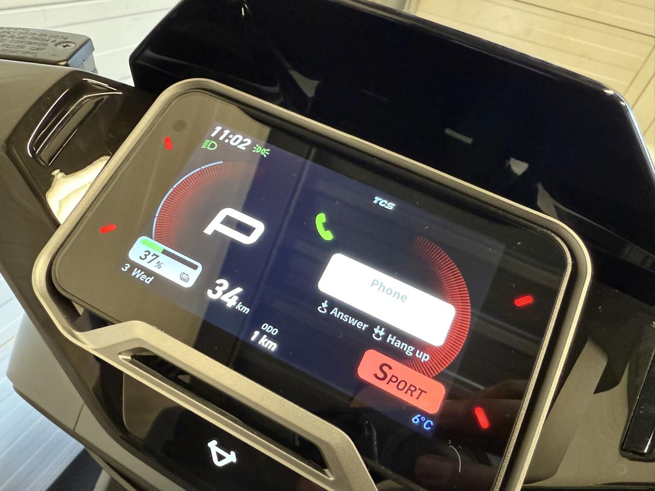 Niu NQIX 150, de beste smart E-scooter uit op voorraad!