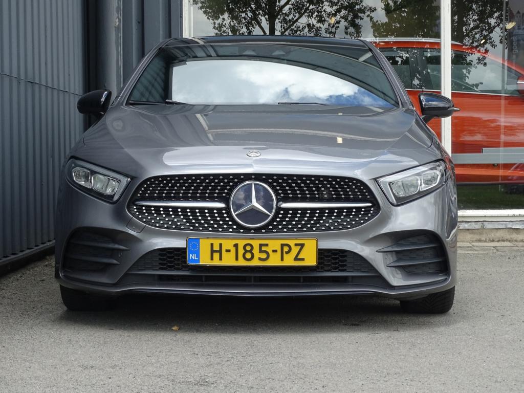 Mercedes-Benz A-Klasse 180 business solution amg | pano | widescreen