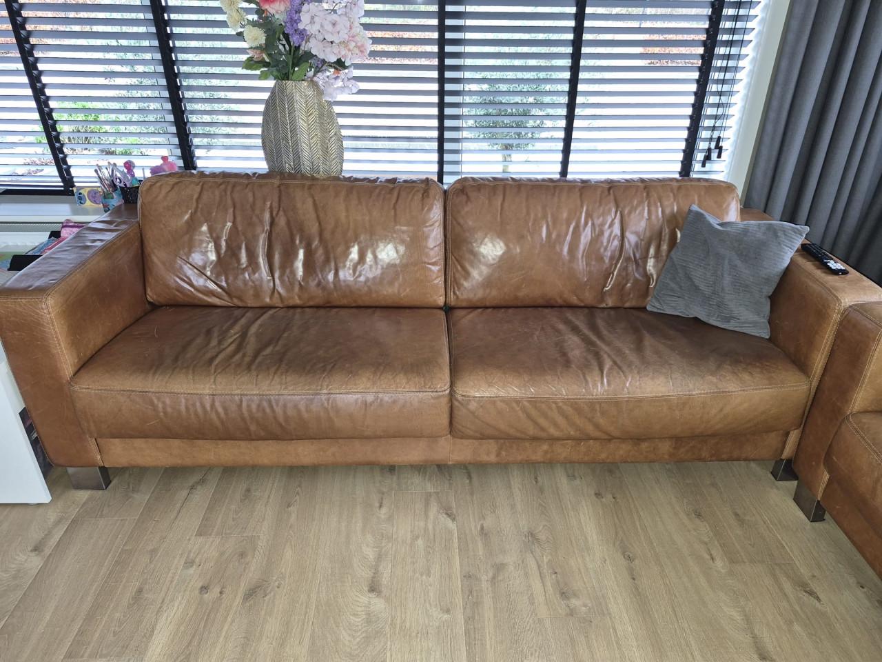 Nette lederen bankstellen