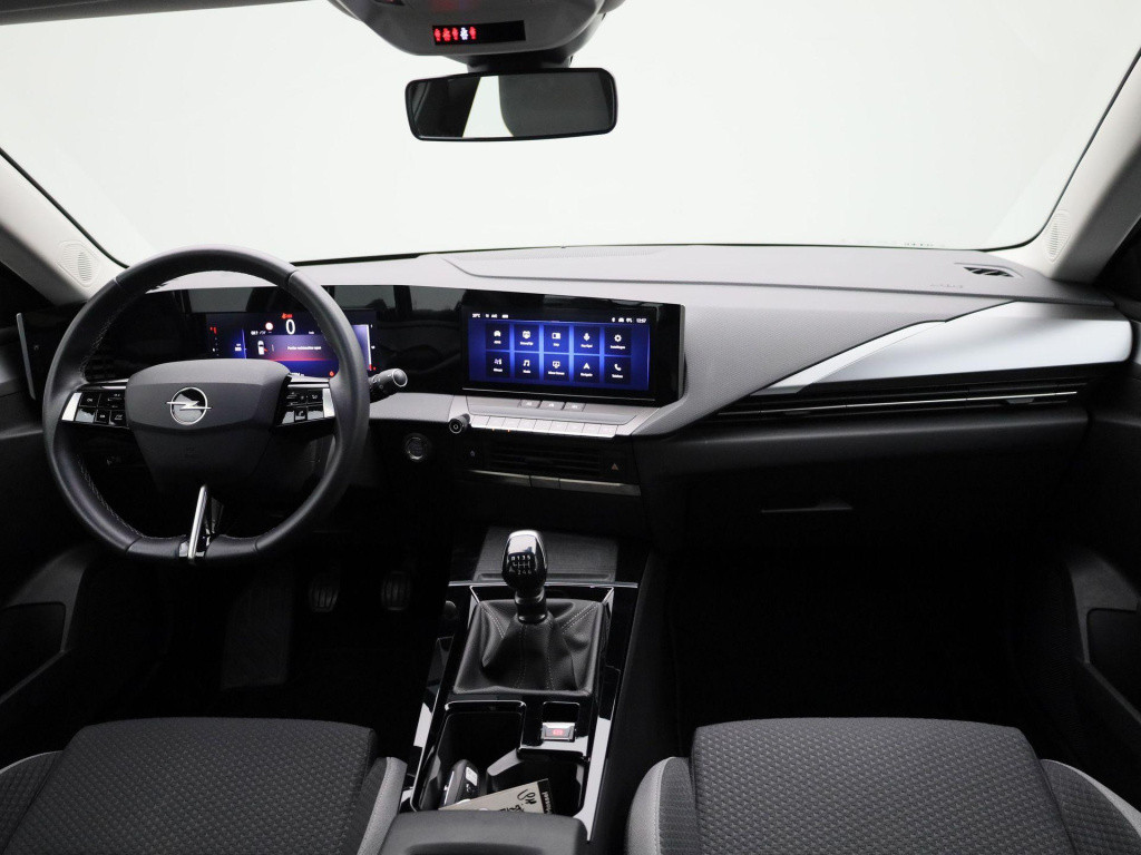 Opel Astra 1.2 edition | navigatie | climate control | parkeersensoren | le
