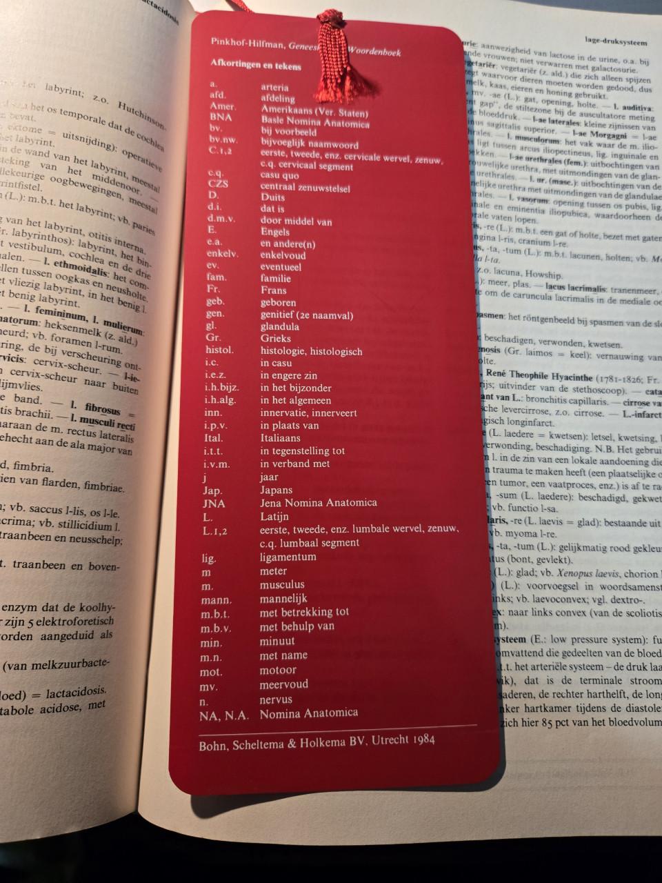 Pinkhof-Hilfman Geneeskundig woordenboek. 1984