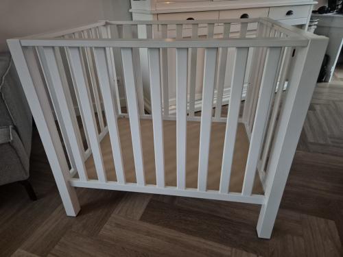 Box incl boxmatras en incl jollein boxzak te koop.