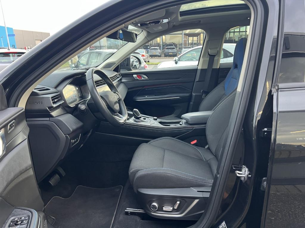 Lynk & Co 01 1.5 261pk plug in hybrid , black edition , pano dak , 360gr ca