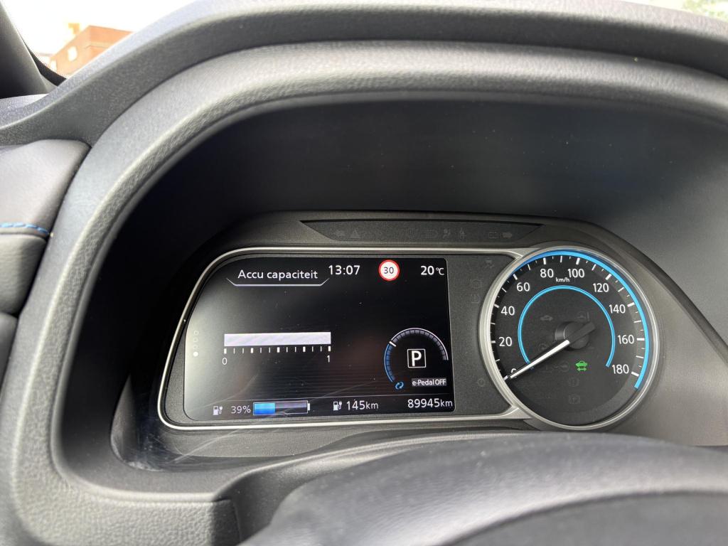 Nissan Leaf e+ business executive 62 kwh