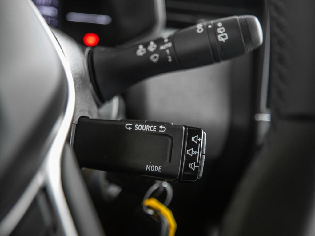 Renault Clio 1.0 tce 90 gpf evolution | parkeer sensoren | airco | aple car