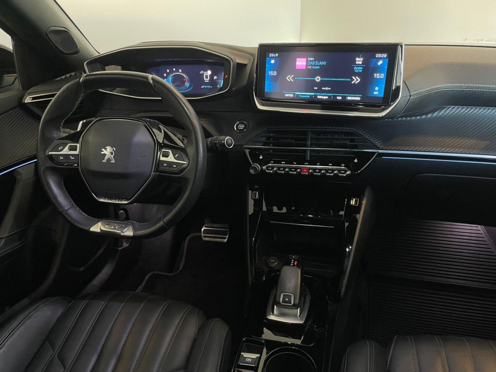 Peugeot 2008 1.2 puretech gt-line