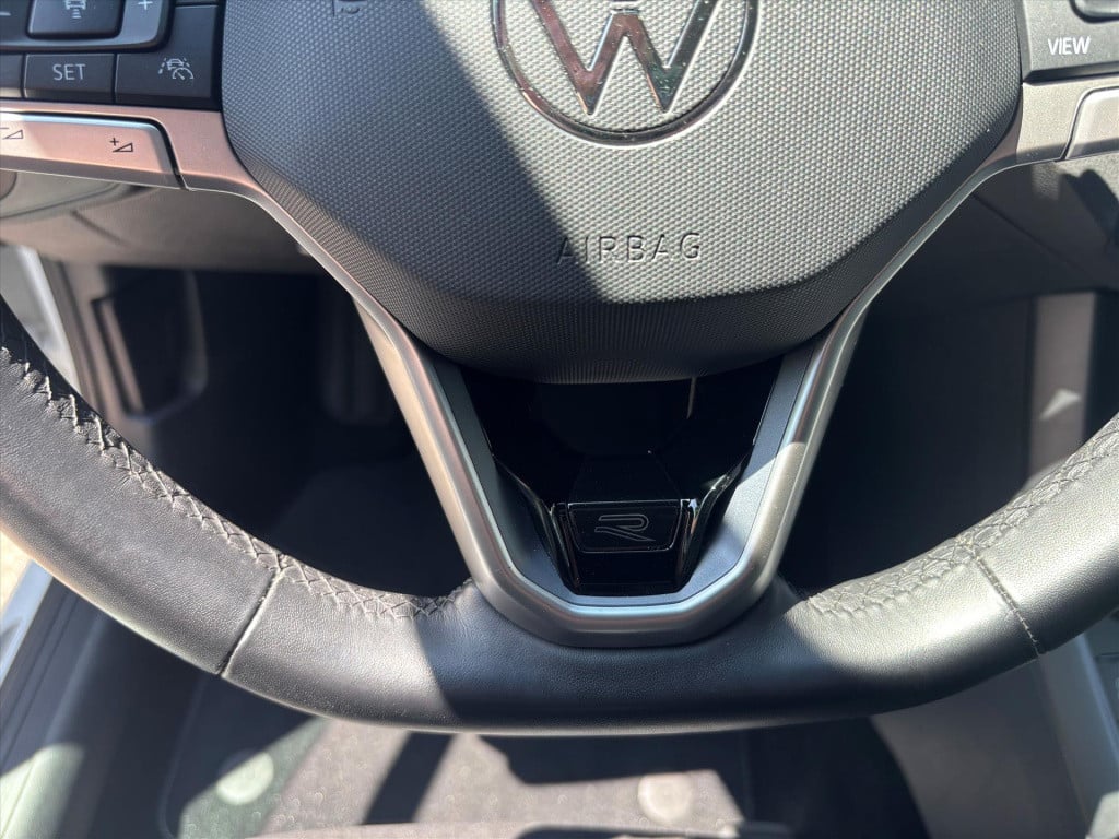 Volkswagen Taigo 1.0 tsi 110pk r-line| pano dak|trekhaak|led| navi via carp